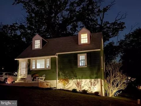 12 Longview Rd, Malvern, PA 19355