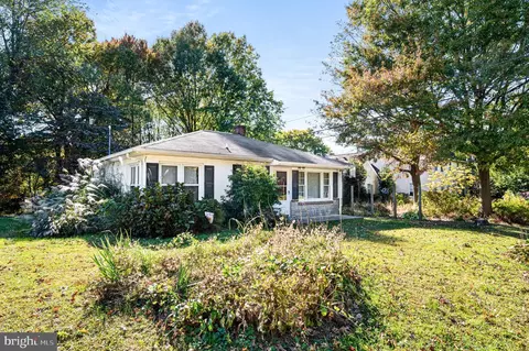 10 W Summit Ave, Oxford, PA 19363