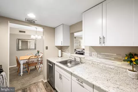 Kitchen - 275 Drummers Ln #275, Wayne, PA 19087 photo 1 of 3