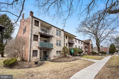 275 Drummers Ln #275, Wayne, PA 19087