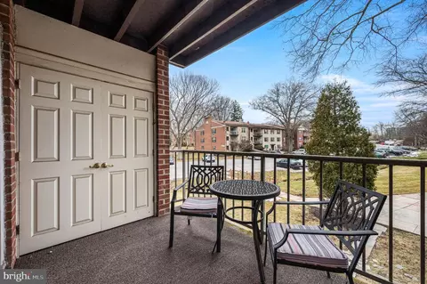 Exterior - 275 Drummers Ln #275, Wayne, PA 19087 photo 2 of 3