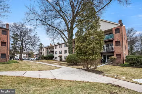 Exterior - 275 Drummers Ln #275, Wayne, PA 19087 photo 1 of 3