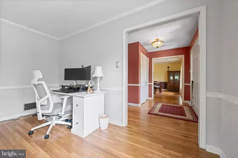 Entry Way - 714 Gulph, Wayne, PA 19087 photo 4 of 5