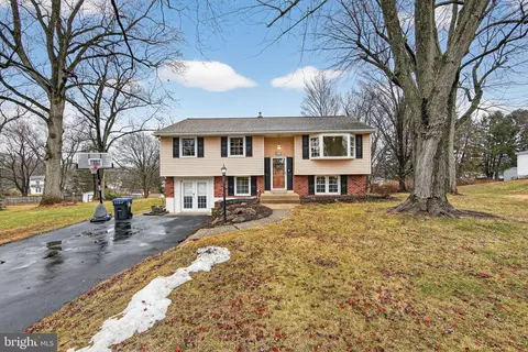 1411 Hunters Ln, West Chester, PA 19380