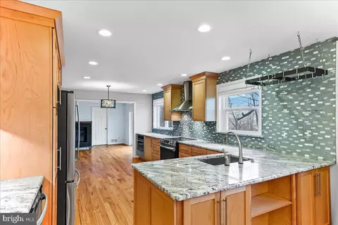 Kitchen - 720 Brainerd Rd, Exton, PA 19341 photo 4 of 6