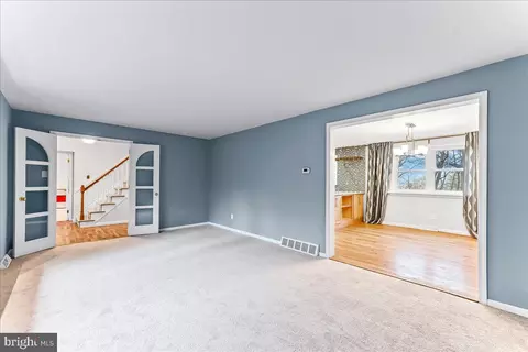 Living - 720 Brainerd Rd, Exton, PA 19341 photo 3 of 7