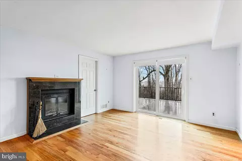 Living - 720 Brainerd Rd, Exton, PA 19341 photo 4 of 7