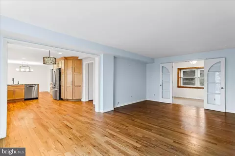 Living - 720 Brainerd Rd, Exton, PA 19341 photo 6 of 7