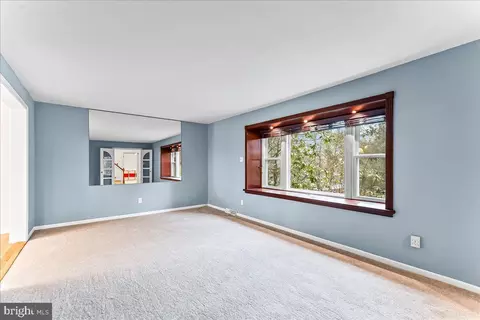 Living - 720 Brainerd Rd, Exton, PA 19341 photo 1 of 7