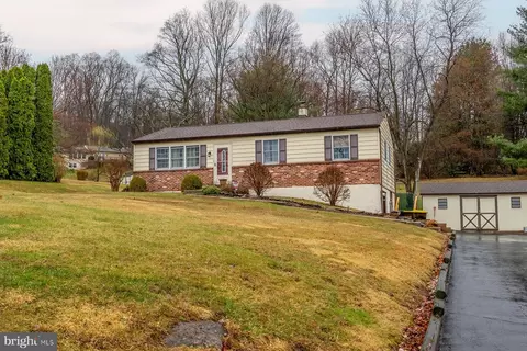 589 Neiman Rd, Pottstown, PA 19465