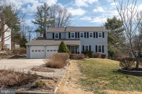 115 Hawthorne Ln, Phoenixville, PA 19460