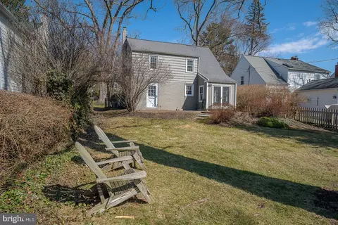 Exterior - 128 Homestead Rd, Wayne, PA 19087 photo 3 of 4