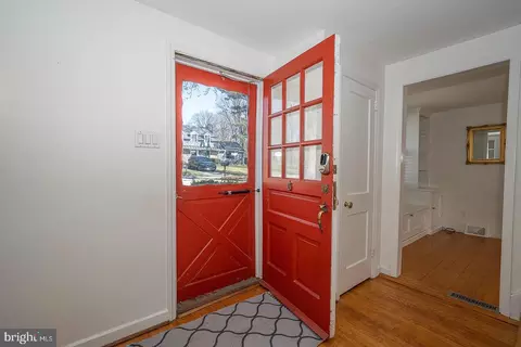 Entry Way - 128 Homestead Rd, Wayne, PA 19087 photo 1 of 5