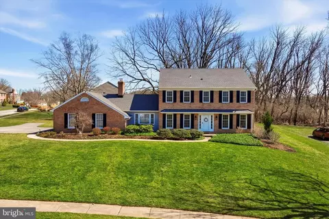 290 Musket Ln, Chesterbrook, PA 19087