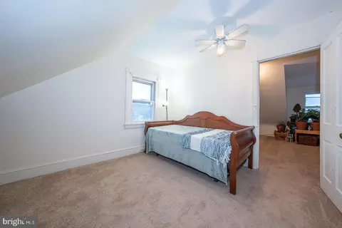 Bedroom - 40 Grove Ave, Devon, PA 19333 photo 5 of 6