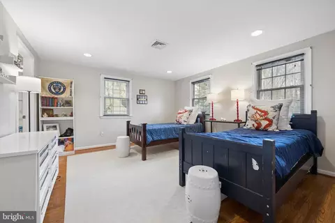 Bedroom - 596 Tanglewood Ln, Devon, PA 19333 photo 6 of 6