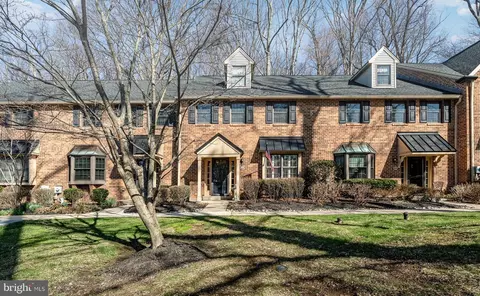 405 Rustmont Dr #405, Malvern, PA 19355