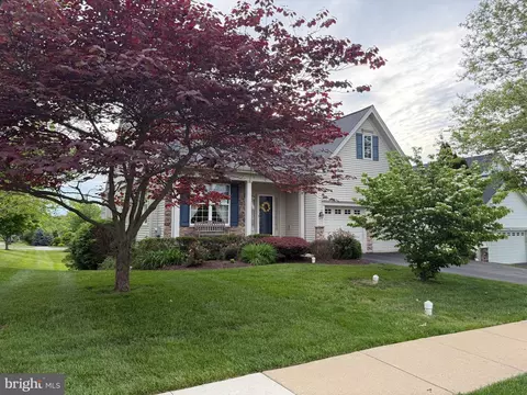 293 Gaston Ln, Coatesville, PA 19320