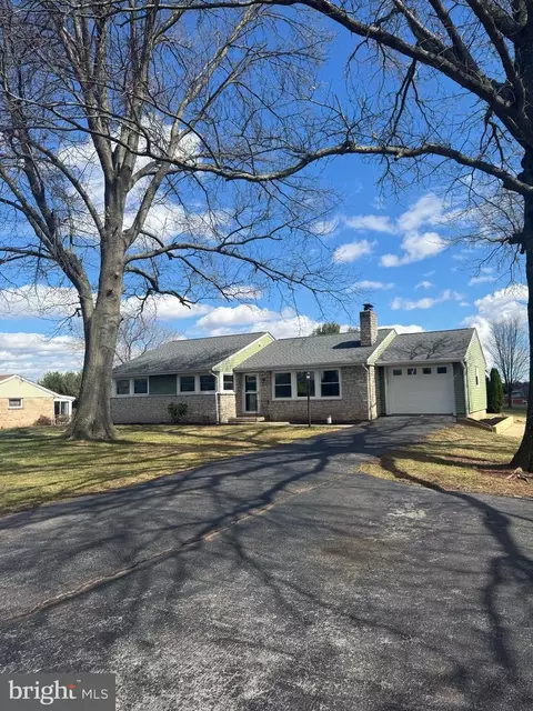 1218 S Hanover St, Pottstown, PA 19465