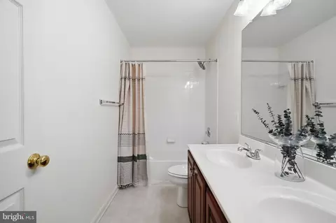 Bath - 159 Penns Manor Dr, Kennett Square, PA 19348 photo 5 of 5