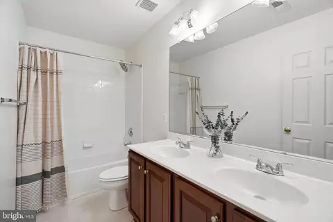 Entry Way - 159 Penns Manor Dr, Kennett Square, PA 19348 photo 11 of 14