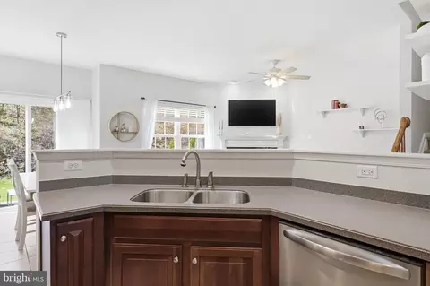 Kitchen - 159 Penns Manor Dr, Kennett Square, PA 19348 photo 4 of 4
