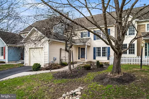 507 Dunbarton Ct #74, Chadds Ford, PA 19317