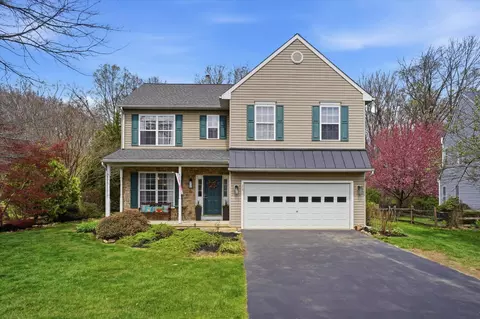 203 Roberts Ln, Coatesville, PA 19320
