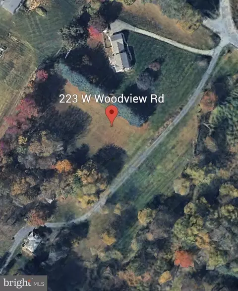 223 W Woodview Rd, West Grove, PA 19390