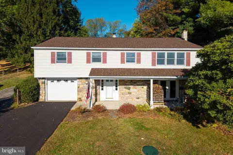 797 Ebelhare Rd, Pottstown, PA 19465