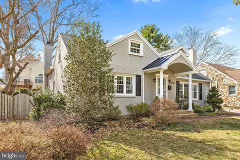 Exterior - 220 S Valley Forge Rd, Devon, PA 19333 photo 3 of 6