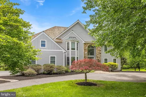510 Day Spring Ln, West Chester, PA 19382