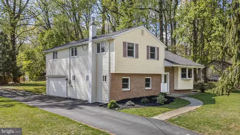 Exterior - 304 Crump Rd, Exton, PA 19341 photo 2 of 7