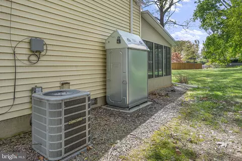 Exterior - 304 Crump Rd, Exton, PA 19341 photo 4 of 7