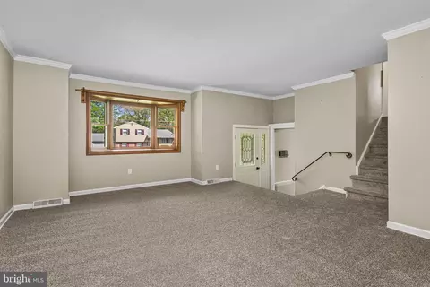 Living - 304 Crump Rd, Exton, PA 19341 photo 1 of 4