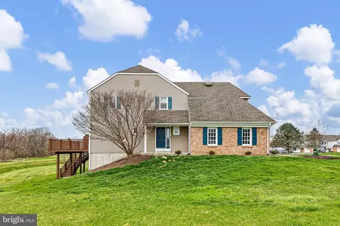 719 Jacques Cir, Chester Springs, PA 19425