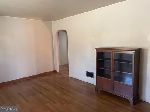 Living - 256 Line Rd, Kennett Square, PA 19348 photo 1 of 2