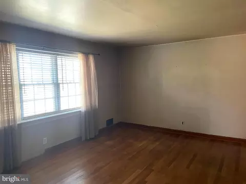 Living - 256 Line Rd, Kennett Square, PA 19348 photo 2 of 2