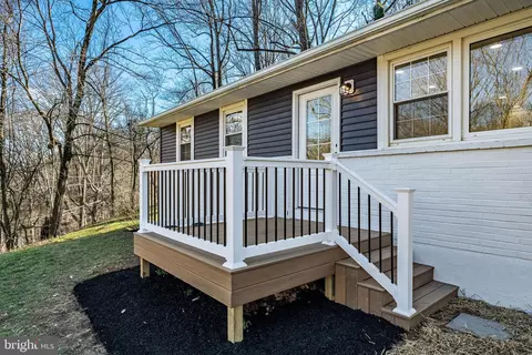 231 Laurel Bridge Rd, Landenberg, PA 19350