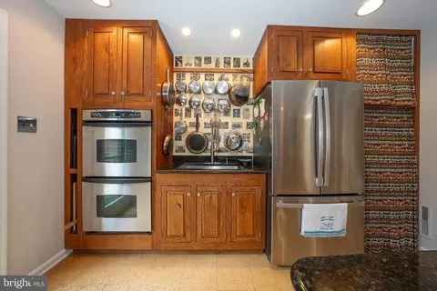 Kitchen - 524 Pugh Rd, Wayne, PA 19087 photo 4 of 4