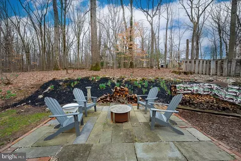 Exterior - 524 Pugh Rd, Wayne, PA 19087 photo 3 of 3