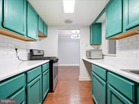 Kitchen - 421 Drummers Ln #421, Wayne, PA 19087 photo 4 of 4