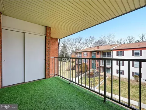 Exterior - 421 Drummers Ln #421, Wayne, PA 19087 photo 3 of 4