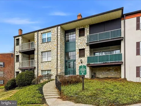 Exterior - 421 Drummers Ln #421, Wayne, PA 19087 photo 2 of 4