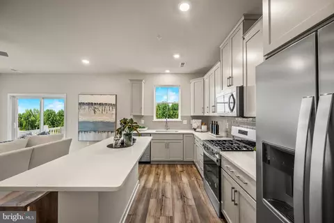 787 Platinum Dr, Phoenixville, PA 19460