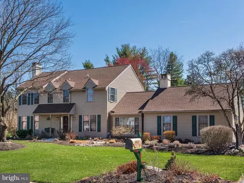 418 Beaumont Cir, West Chester, PA 19380