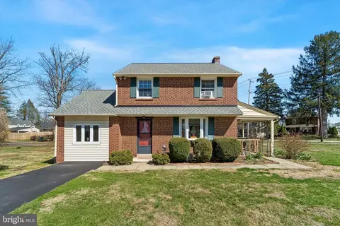 133 6th Ave, Phoenixville, PA 19460