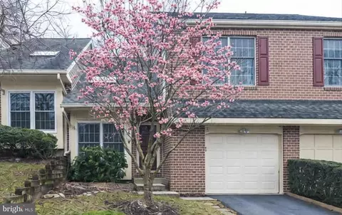 4 Willow Ct, Downingtown, PA 19335