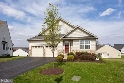 45 Ackman Ln, Coatesville, PA 19320