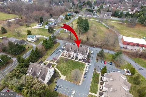 206 Riverbirch Cir #401, Kennett Square, PA 19348